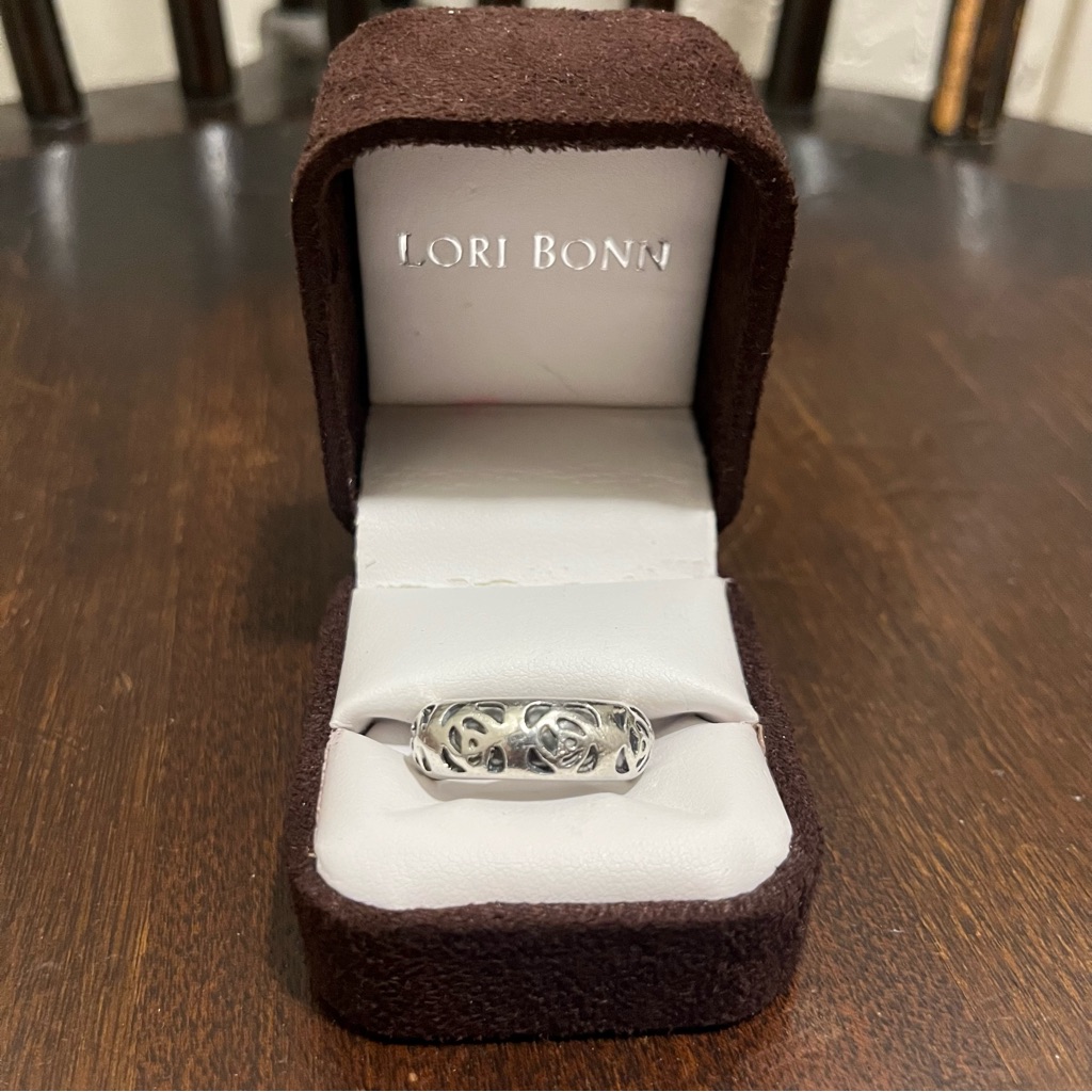 Lori Bonn Handcrafted Sterling Flower Band Ring Size 9